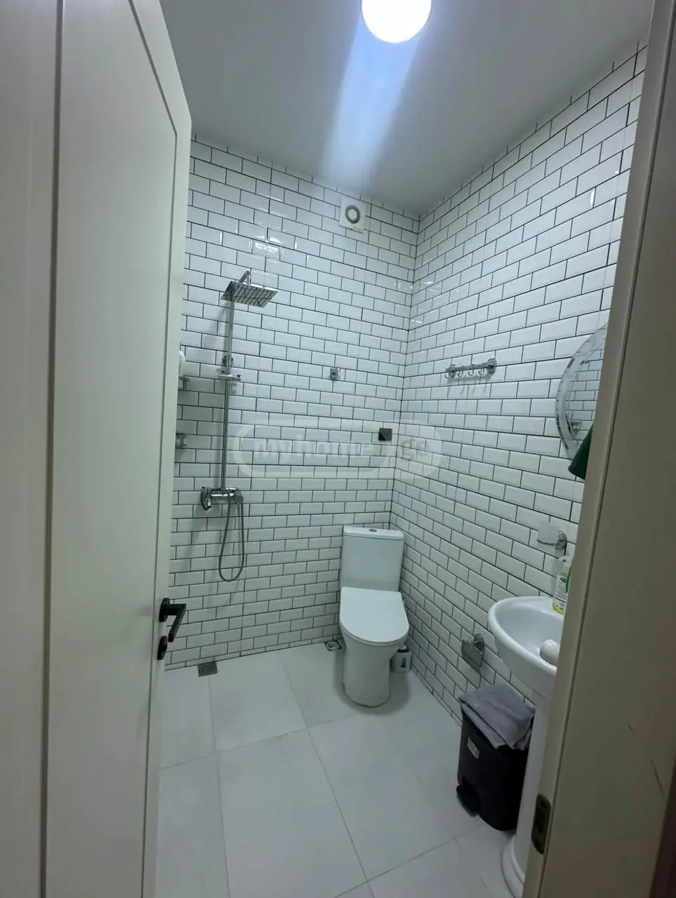 3 Room Apartment For Rent In Batumi view 7