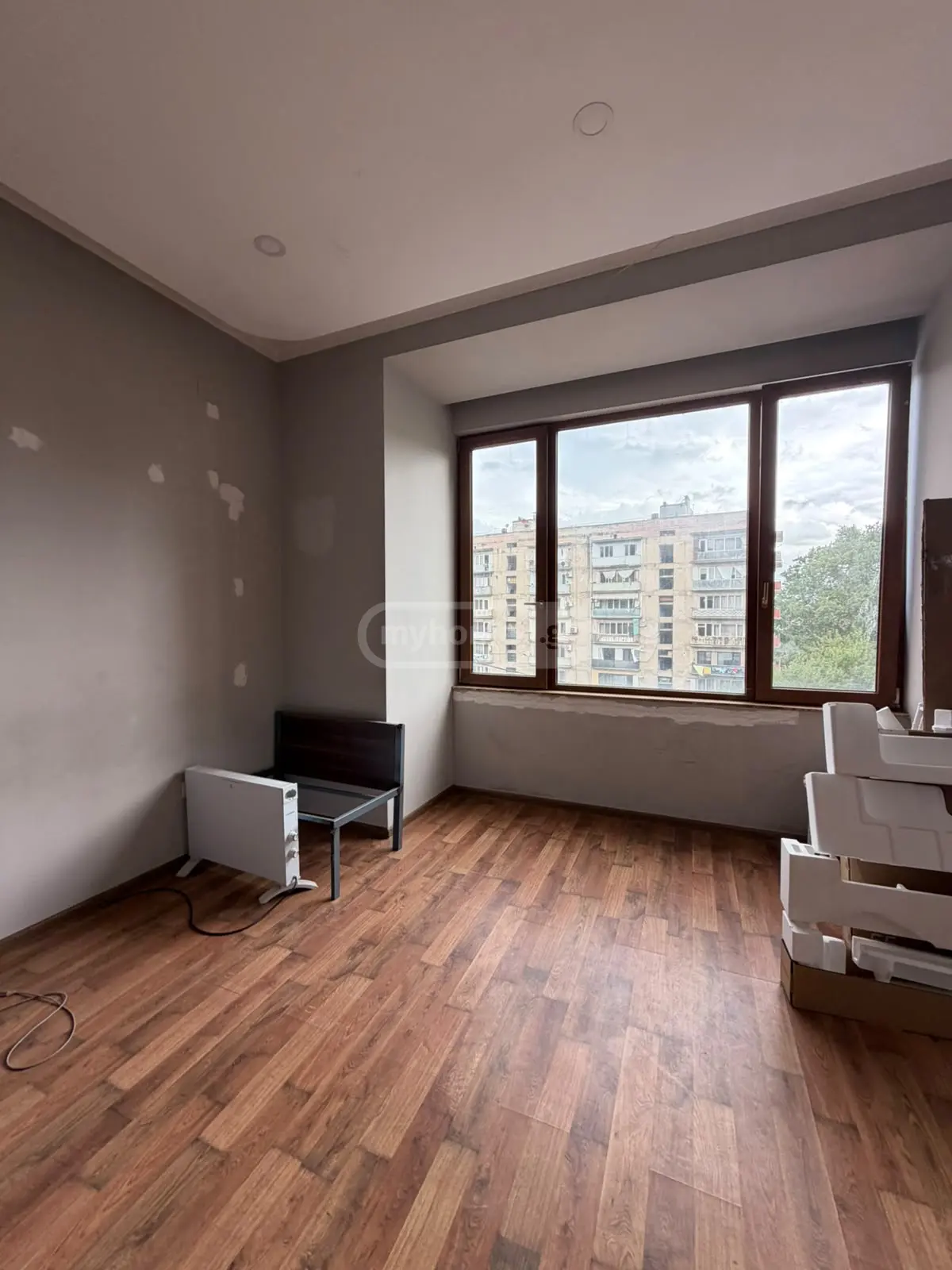 10+ Room Hotel For Sale In Saburtalo view 2