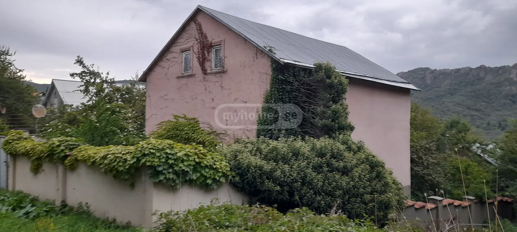 5 Room Country House For Sale view 1