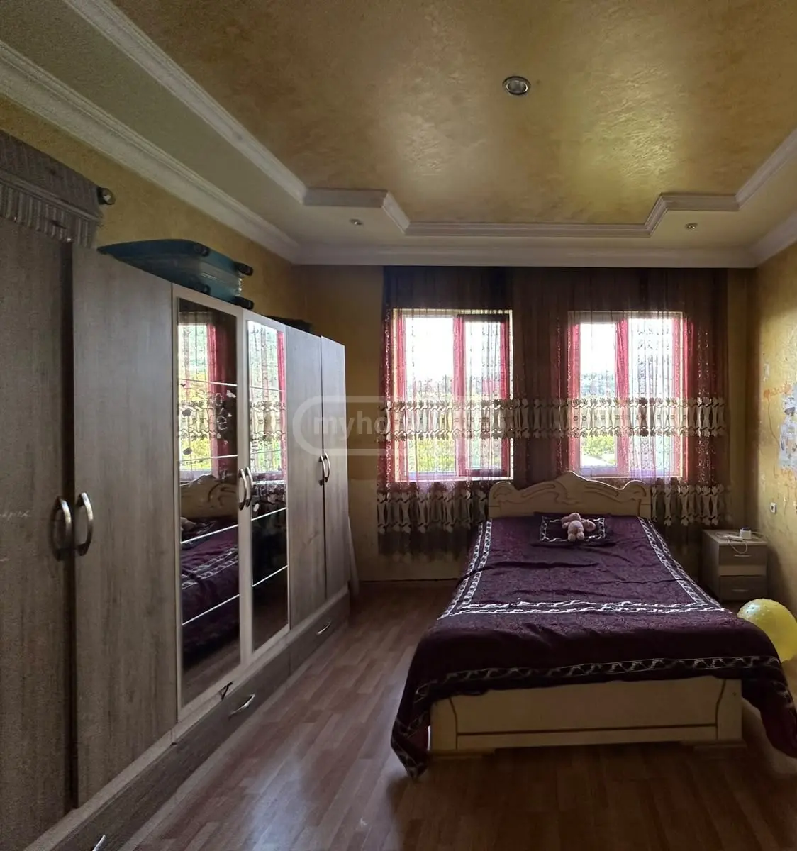 5 Room Private House For Sale view 3