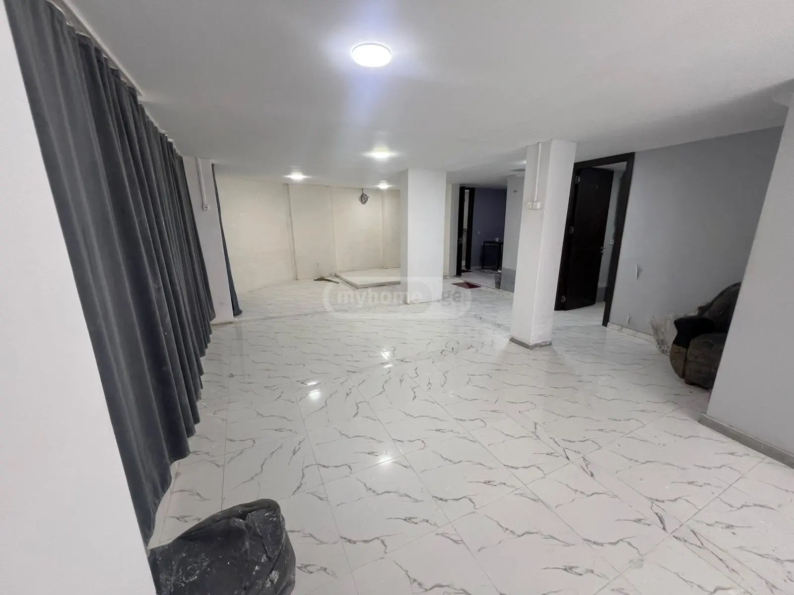 Universal Commercial Area For Rent In Old Batumi District, In Batumi view 1