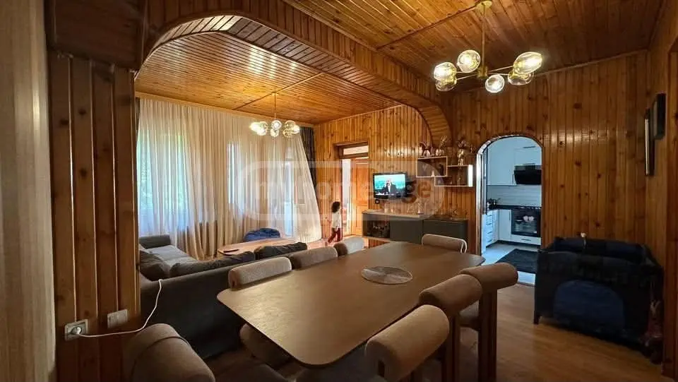 5 Room Private House For Sale view 4