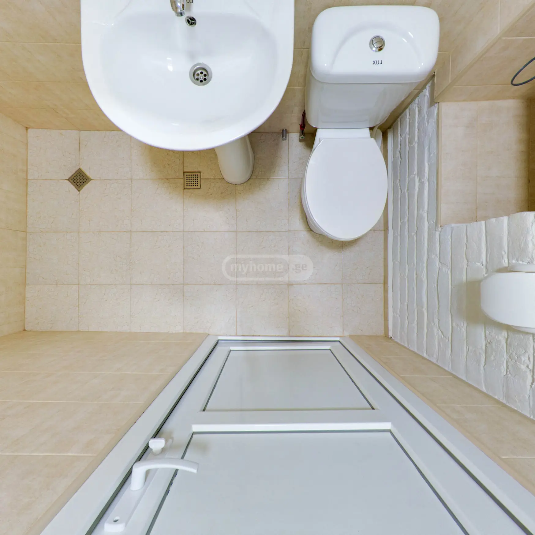 3 Room Hotel Daily Rent In Tbilisi view 6