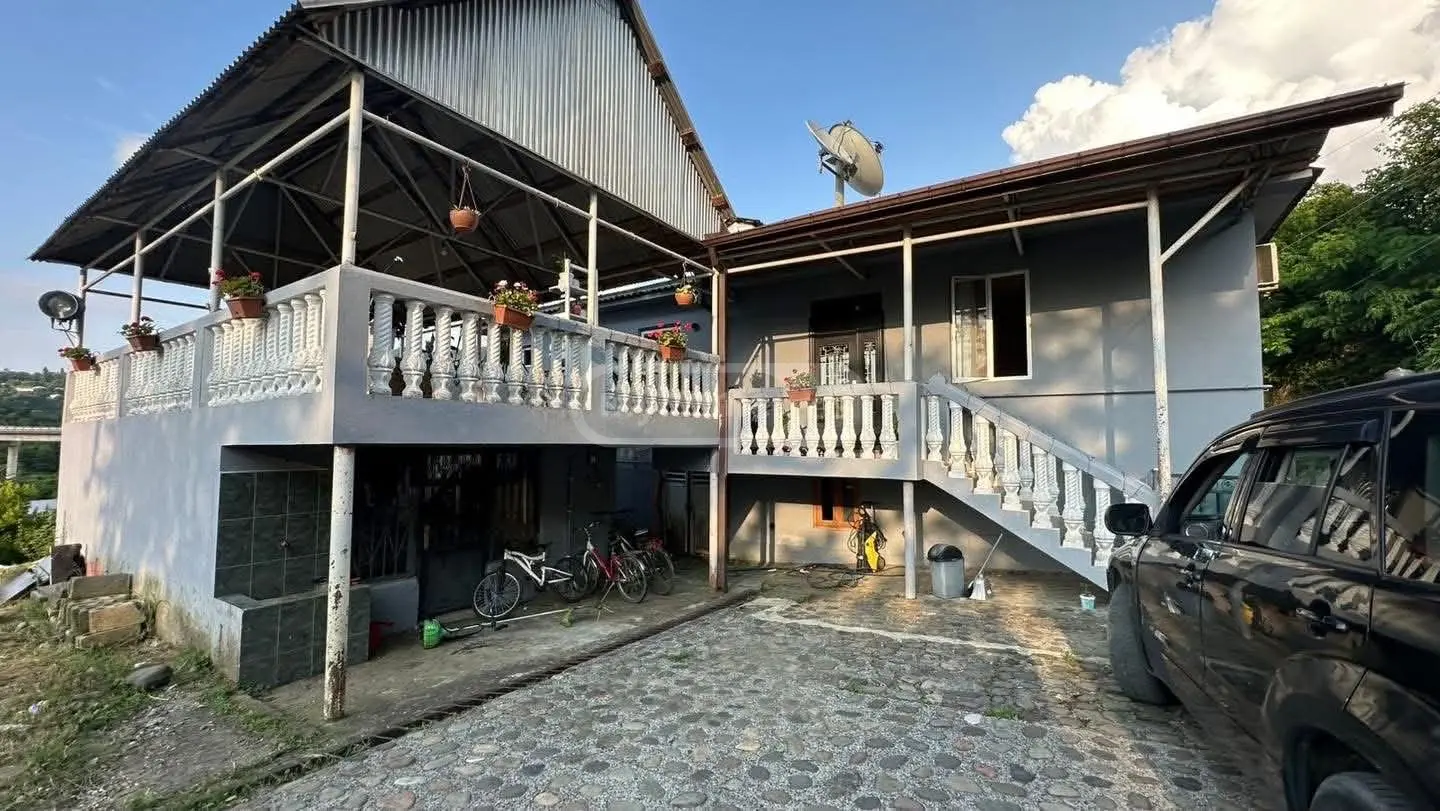 5 Room Private House For Sale view 1