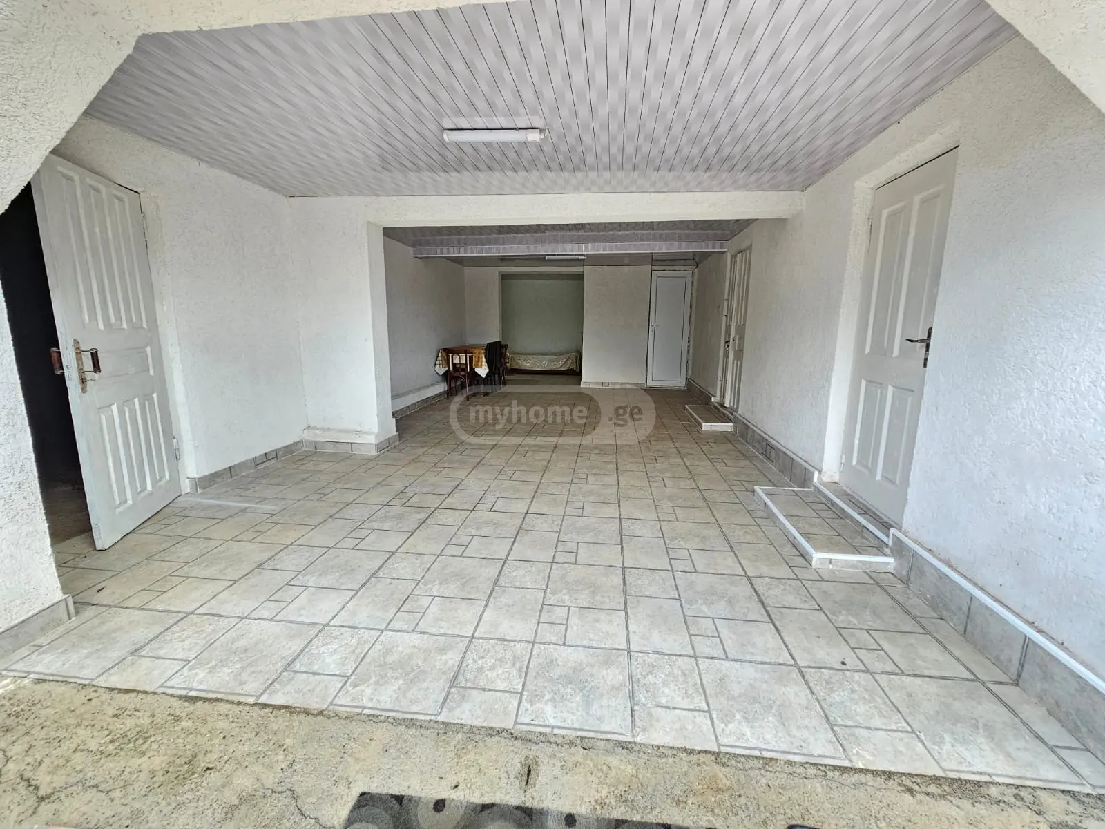 9 Room Private House For Sale view 2
