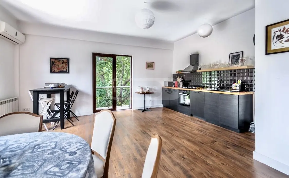 4 Room Apartment For Rent In Old Batumi District, In Batumi view 1