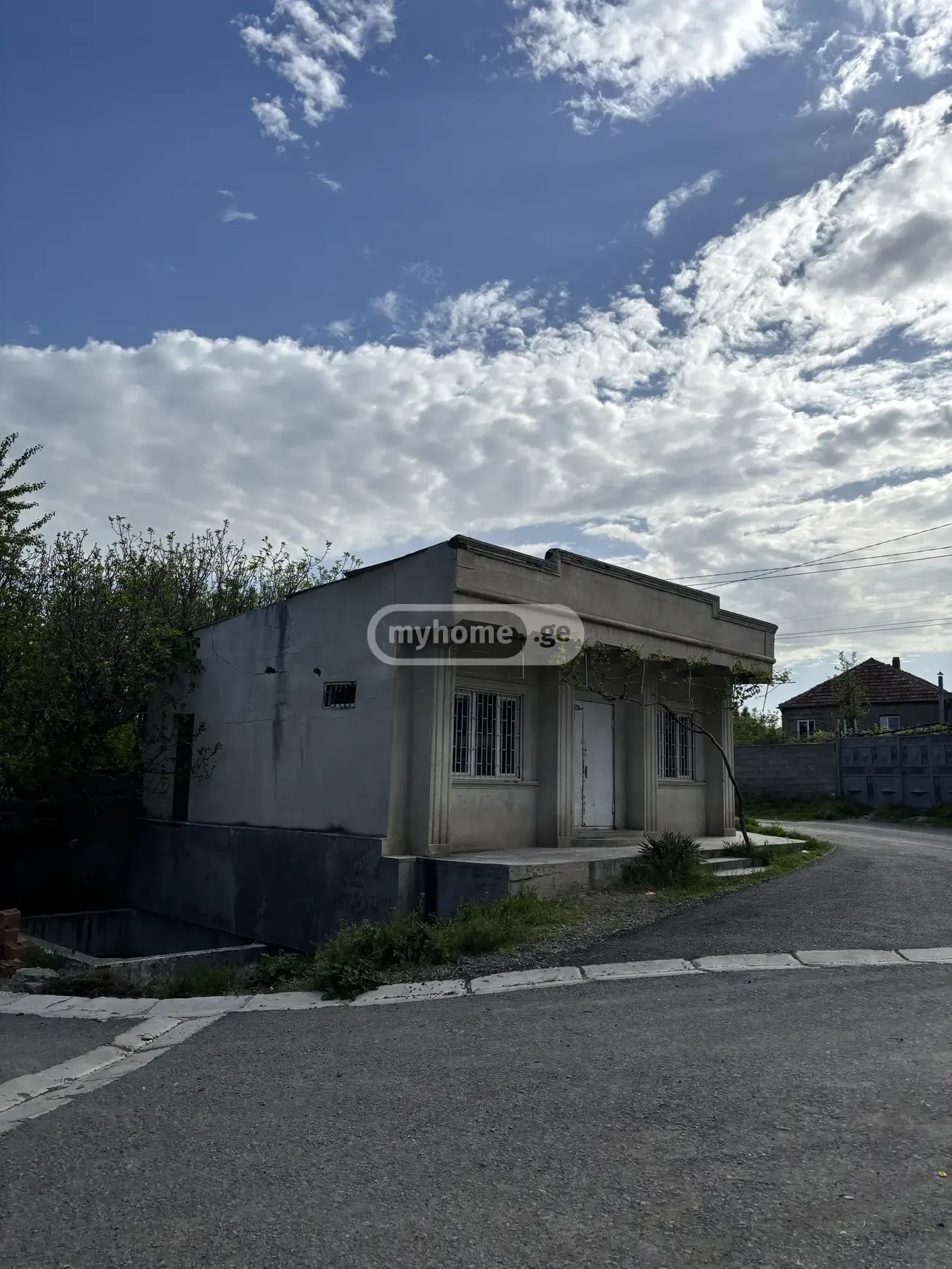 Universal Commercial Area For Sale In Kaspi view 1