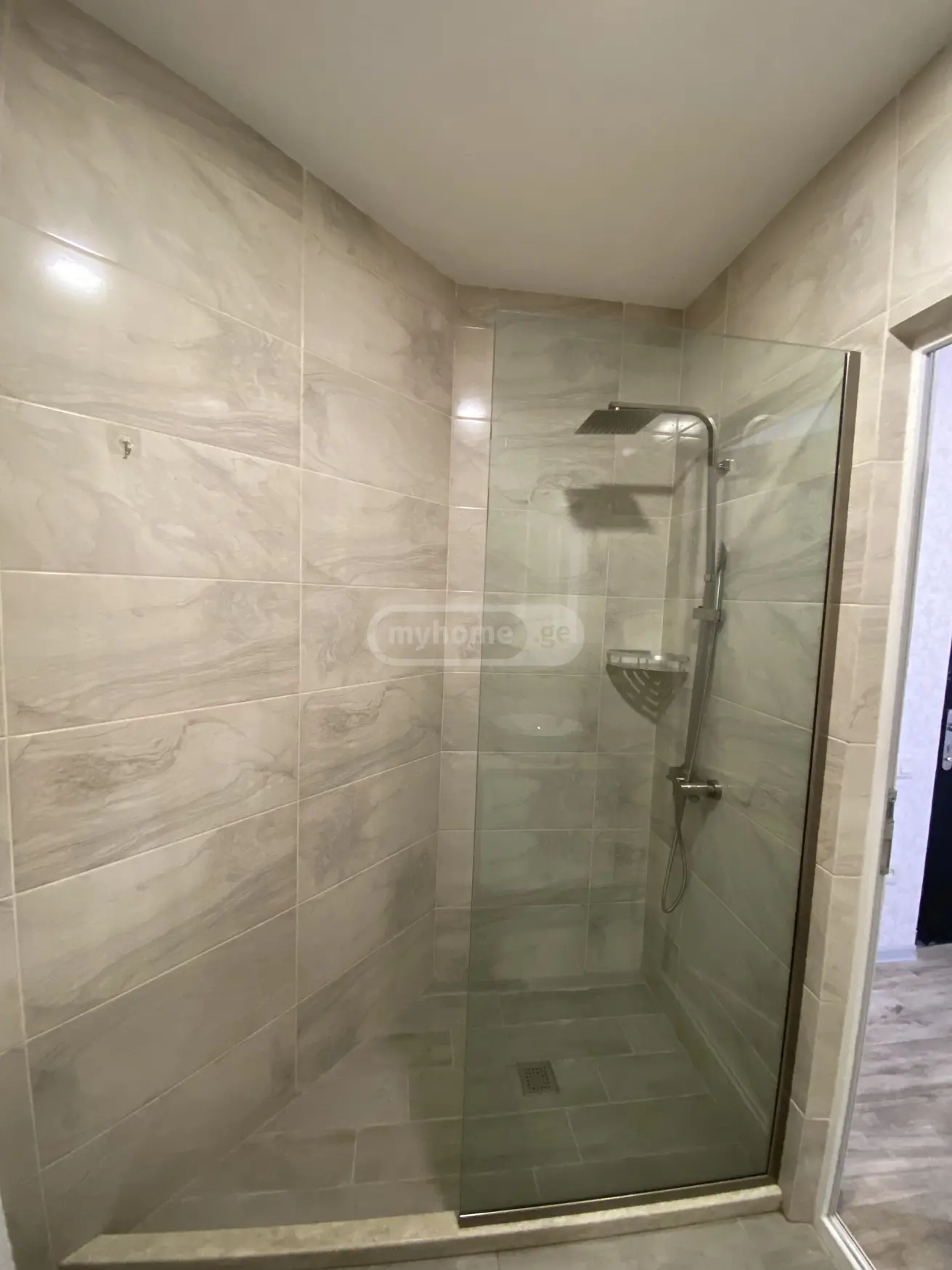3 Room Apartment For Rent In Makhinjauri, In Batumi view 16