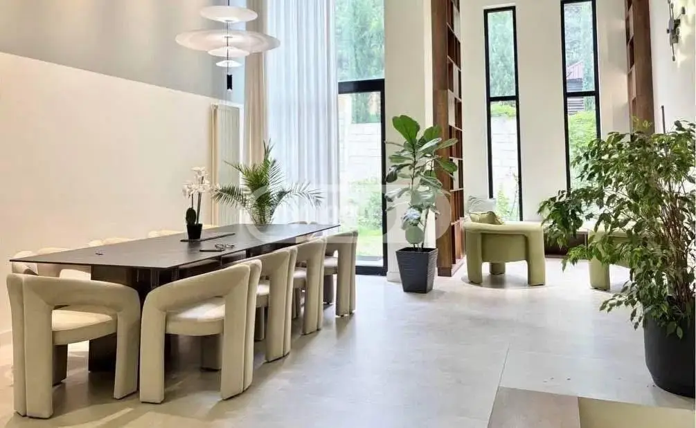 8 Room Private House For Sale view 7