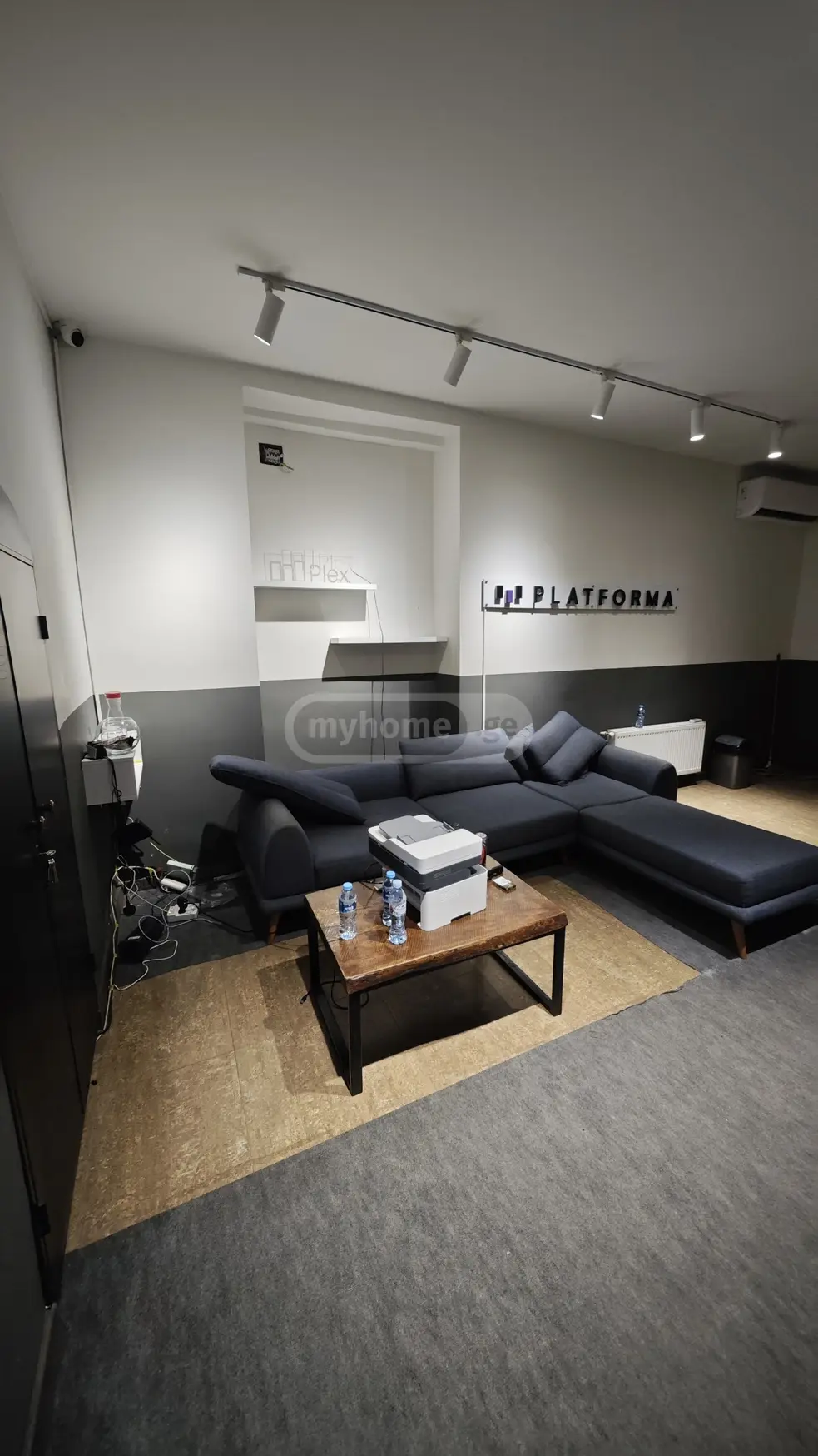 Universal Commercial Area For Rent In Old Batumi District, In Batumi view 1
