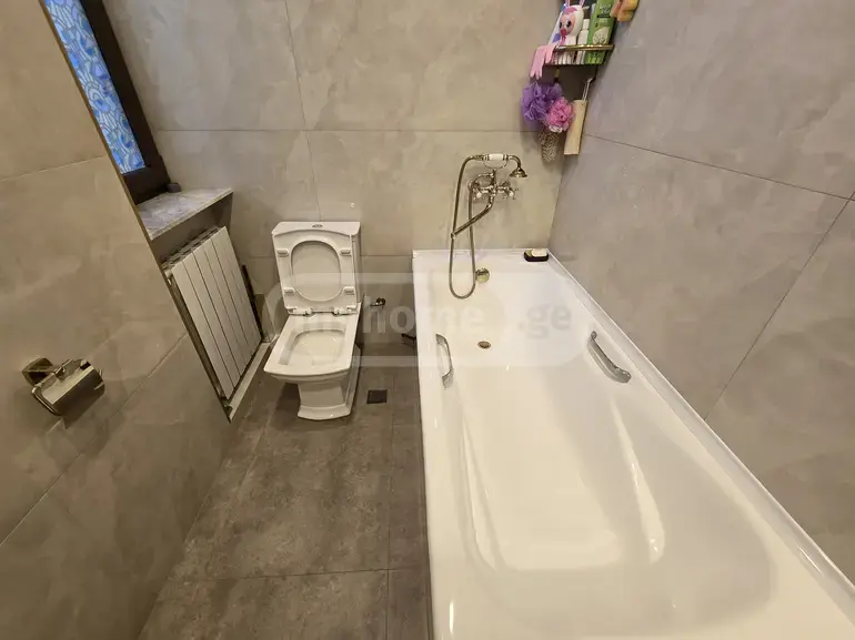 10+ Room Private House For Rent In Tskneti view 3