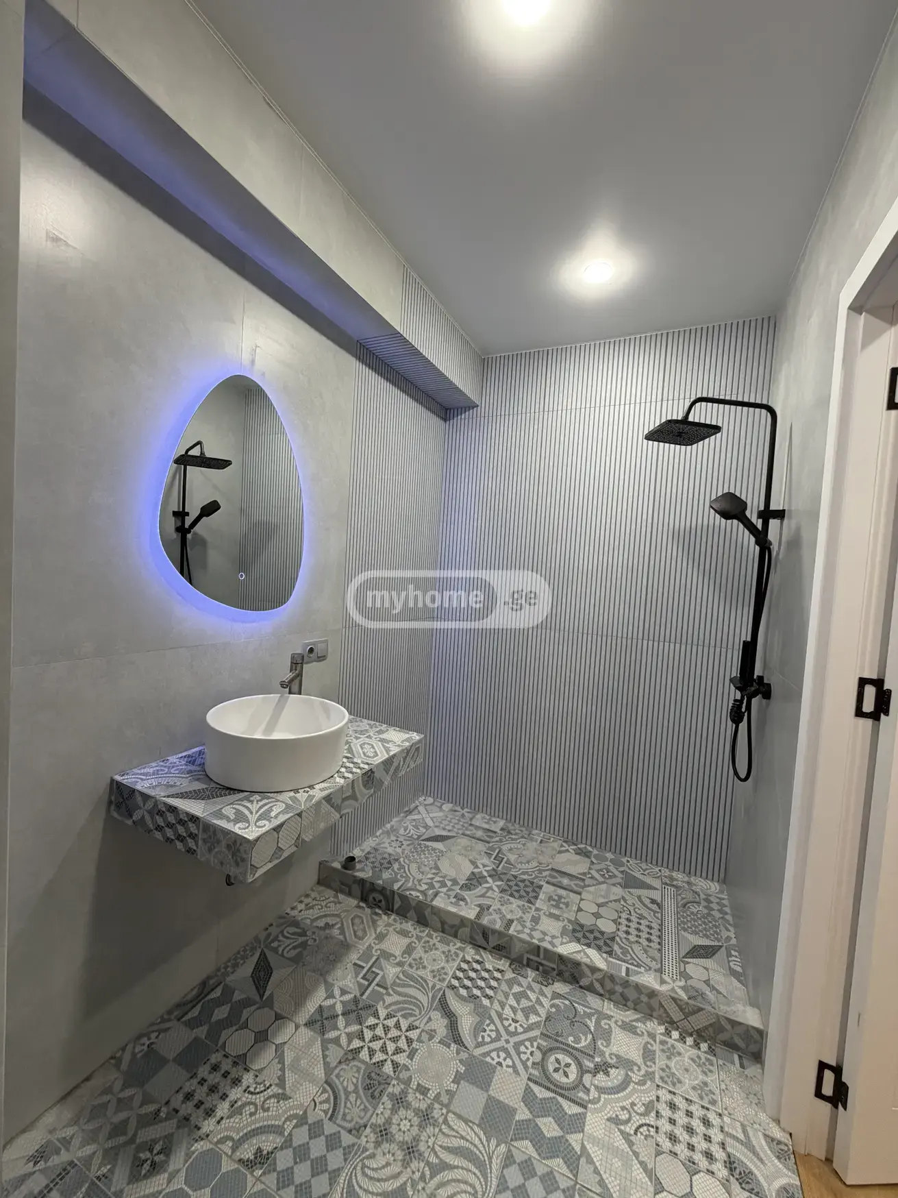 3 Room Apartment For Sale view 4