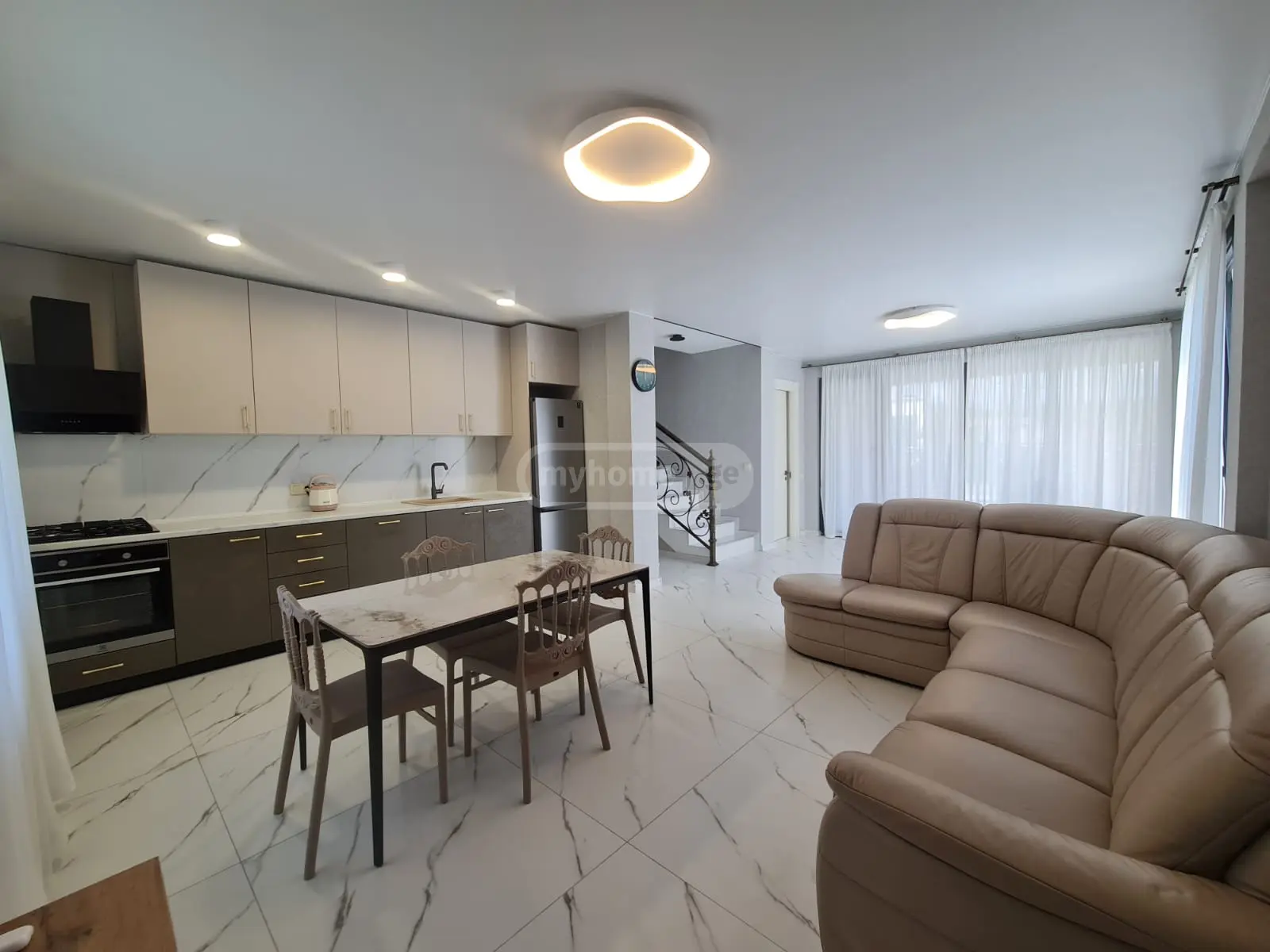 10+ Room Private House For Rent In Kaprovan, In Ozurgeti Municipality view 3
