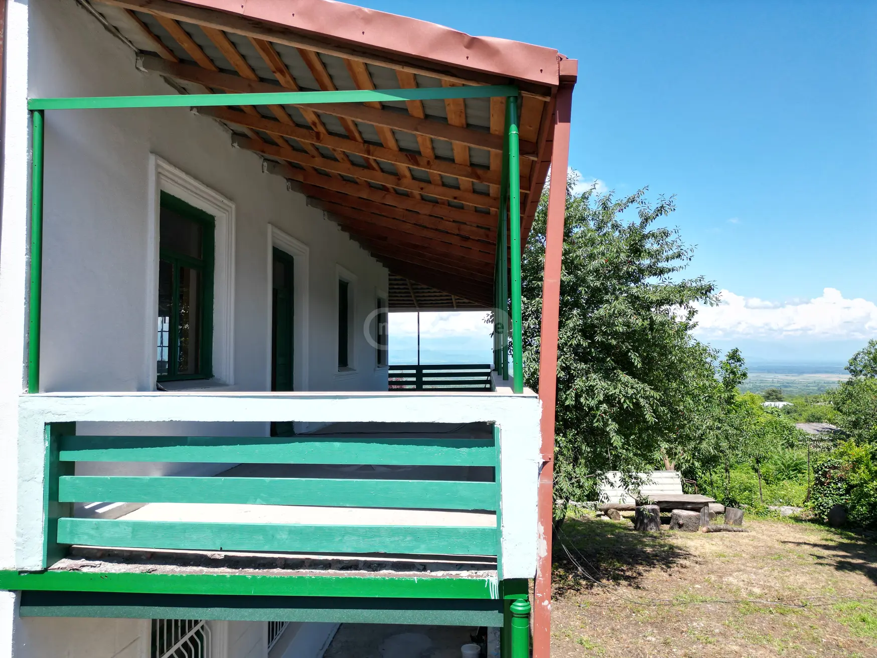 8 Room Private House For Sale view 2