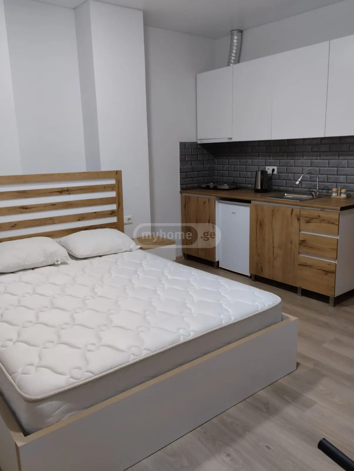 9 Room Apartment Daily Rent In Makhinjauri, In Batumi view 4