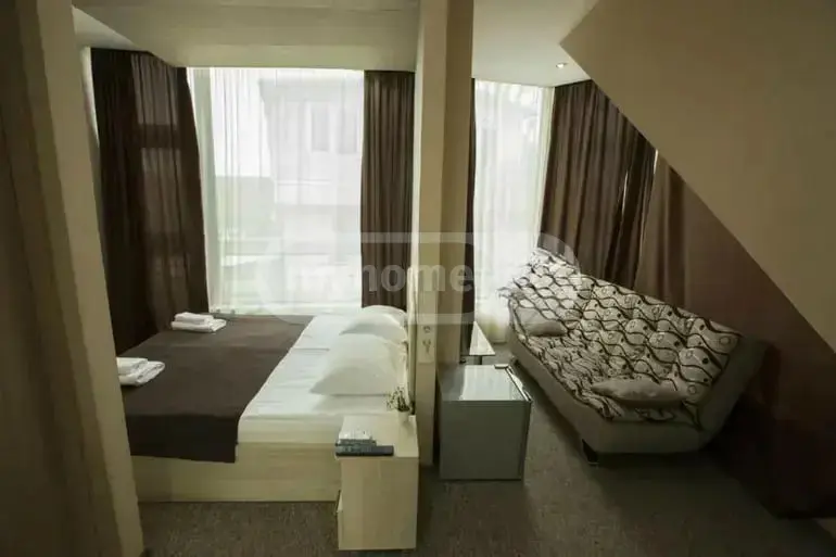 10+ Room Hotel For Sale In Sololaki view 6