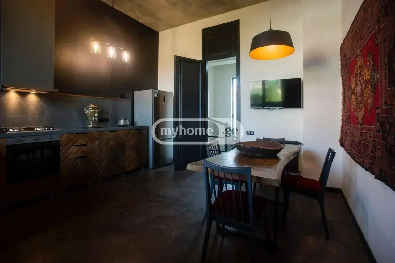 10+ Room Private House For Rent In Tsavkisi view 3