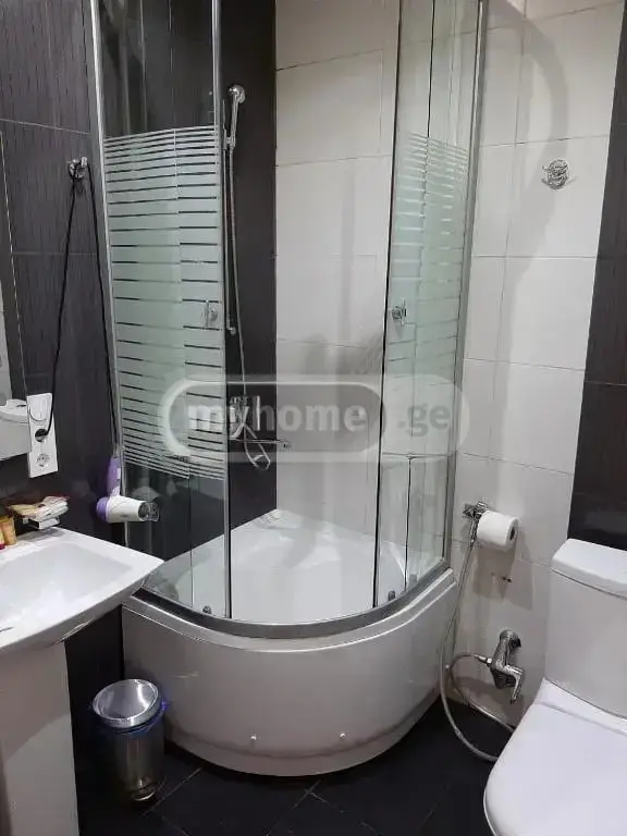 10+ Room Hotel For Sale In Sololaki view 10