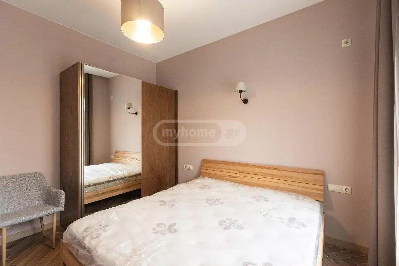 5 Room Private House For Sale view 3
