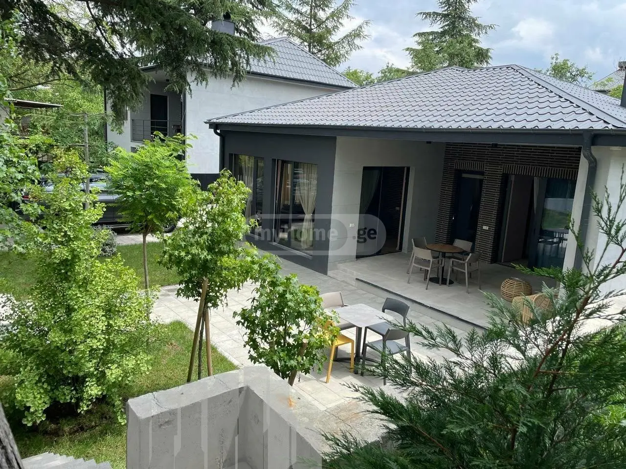 5 Room Private House For Sale view 13