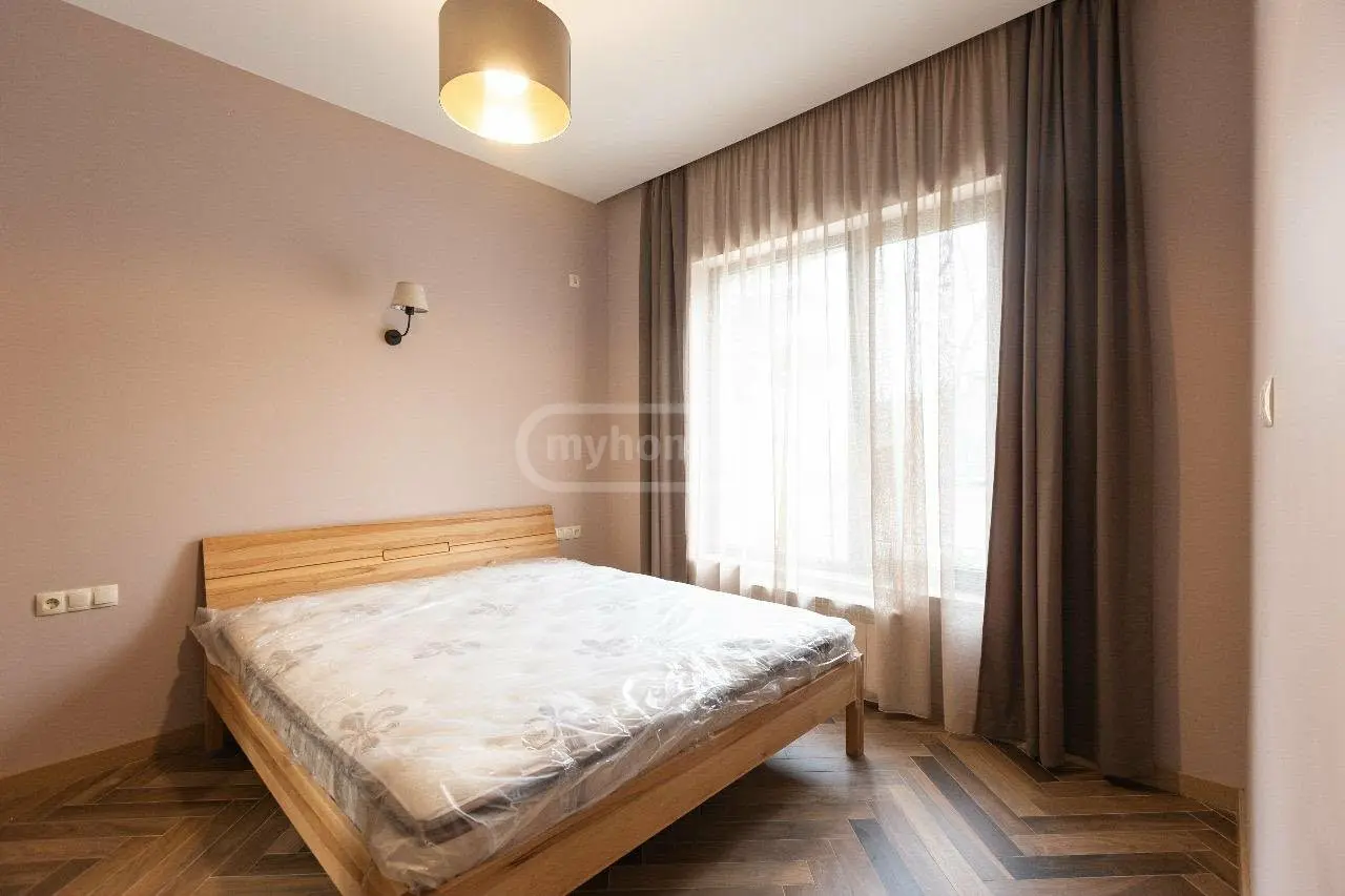 5 Room Private House For Sale view 6
