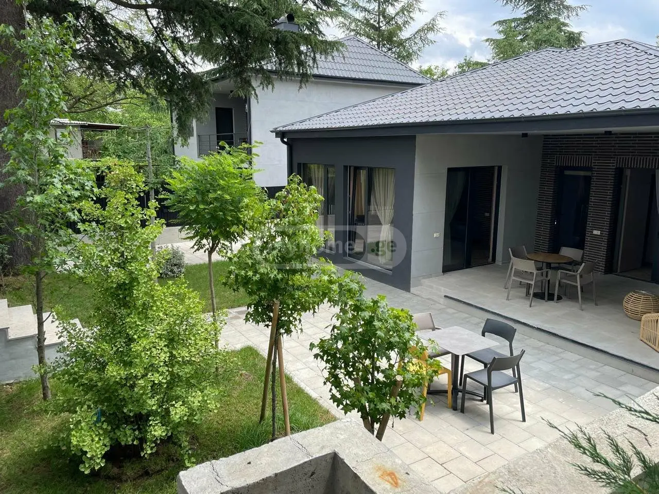5 Room Private House For Sale view 10
