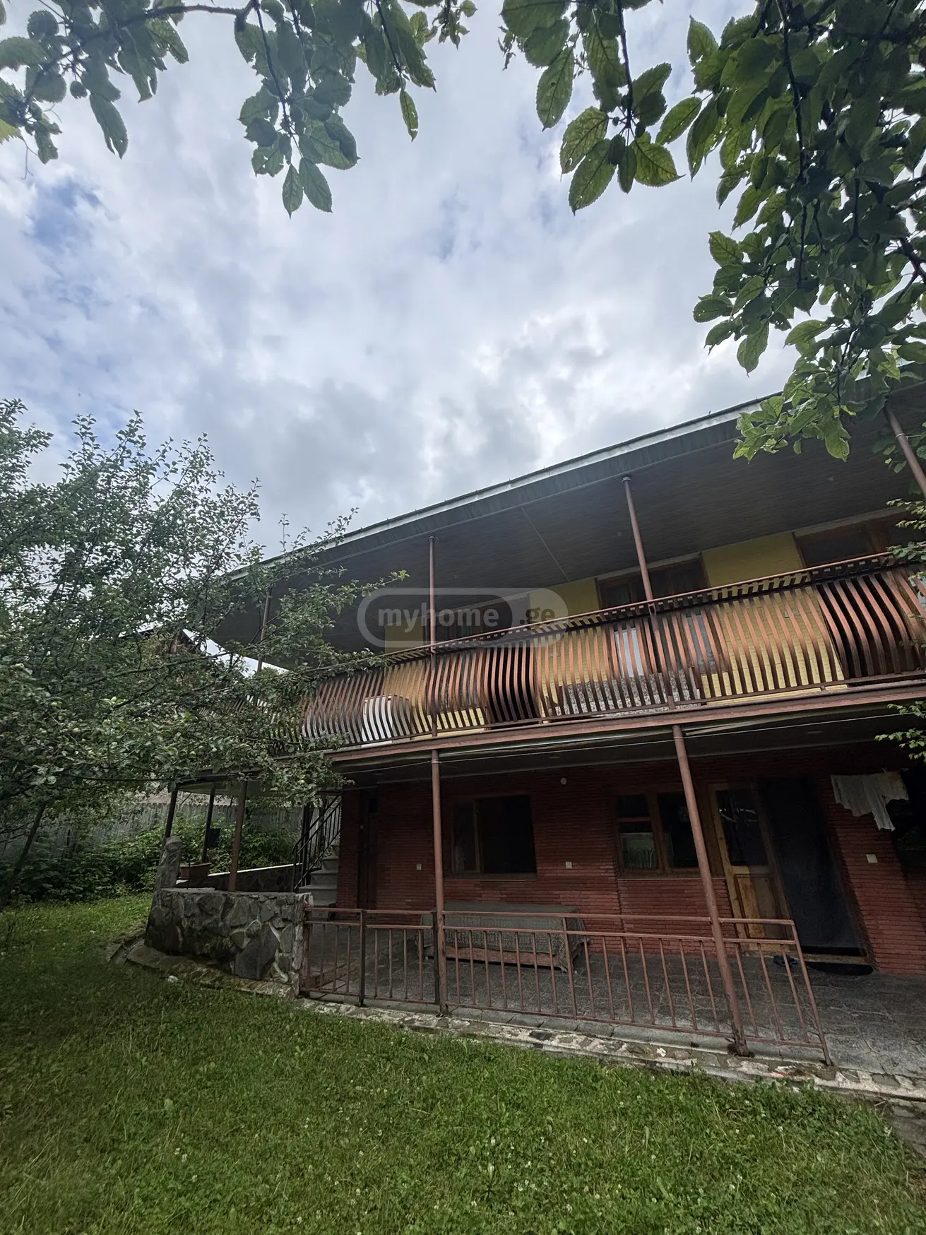 9 Room Private House For Sale view 1