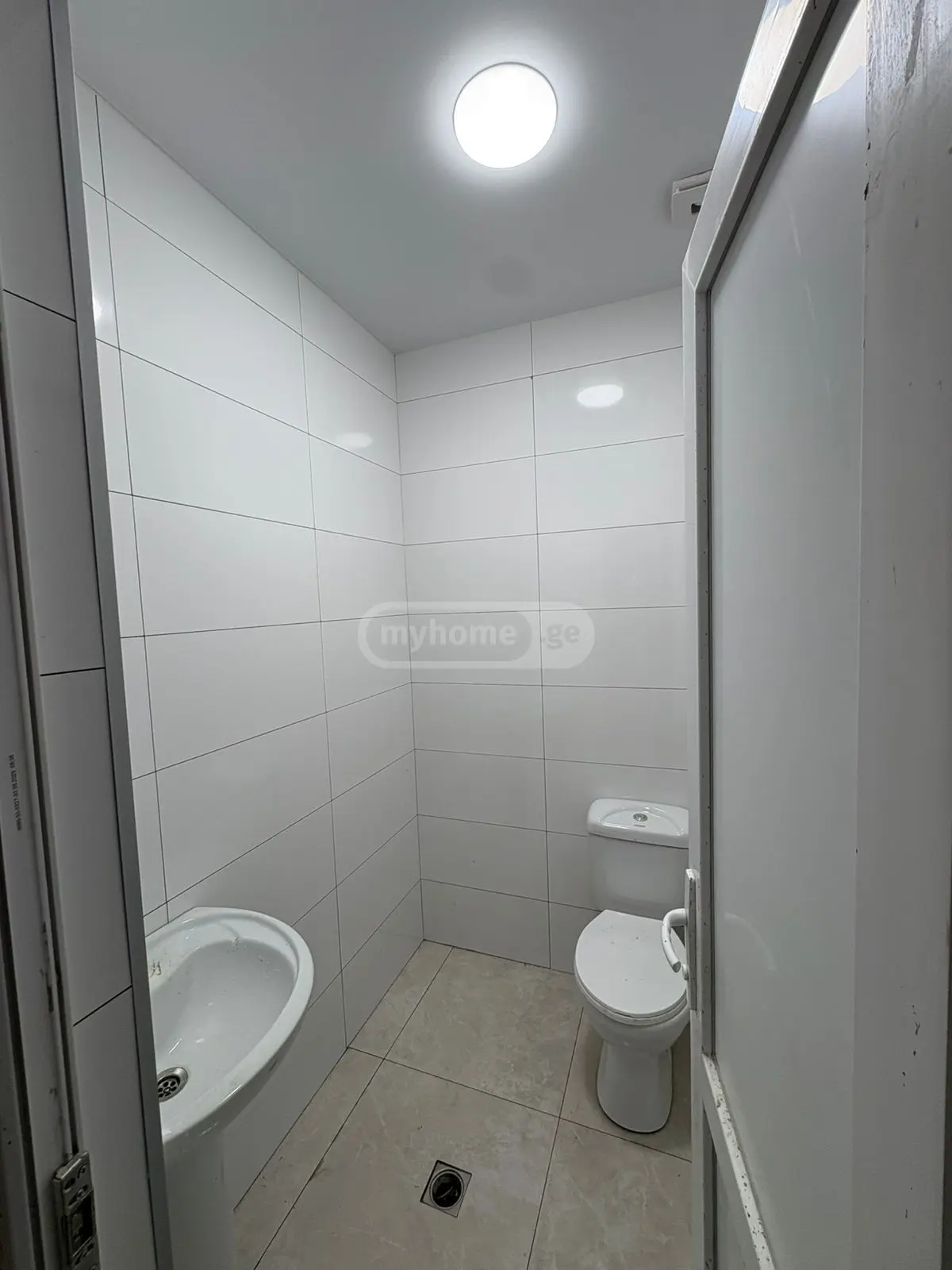 Universal Commercial Area For Rent In Old Batumi District, In Batumi view 9