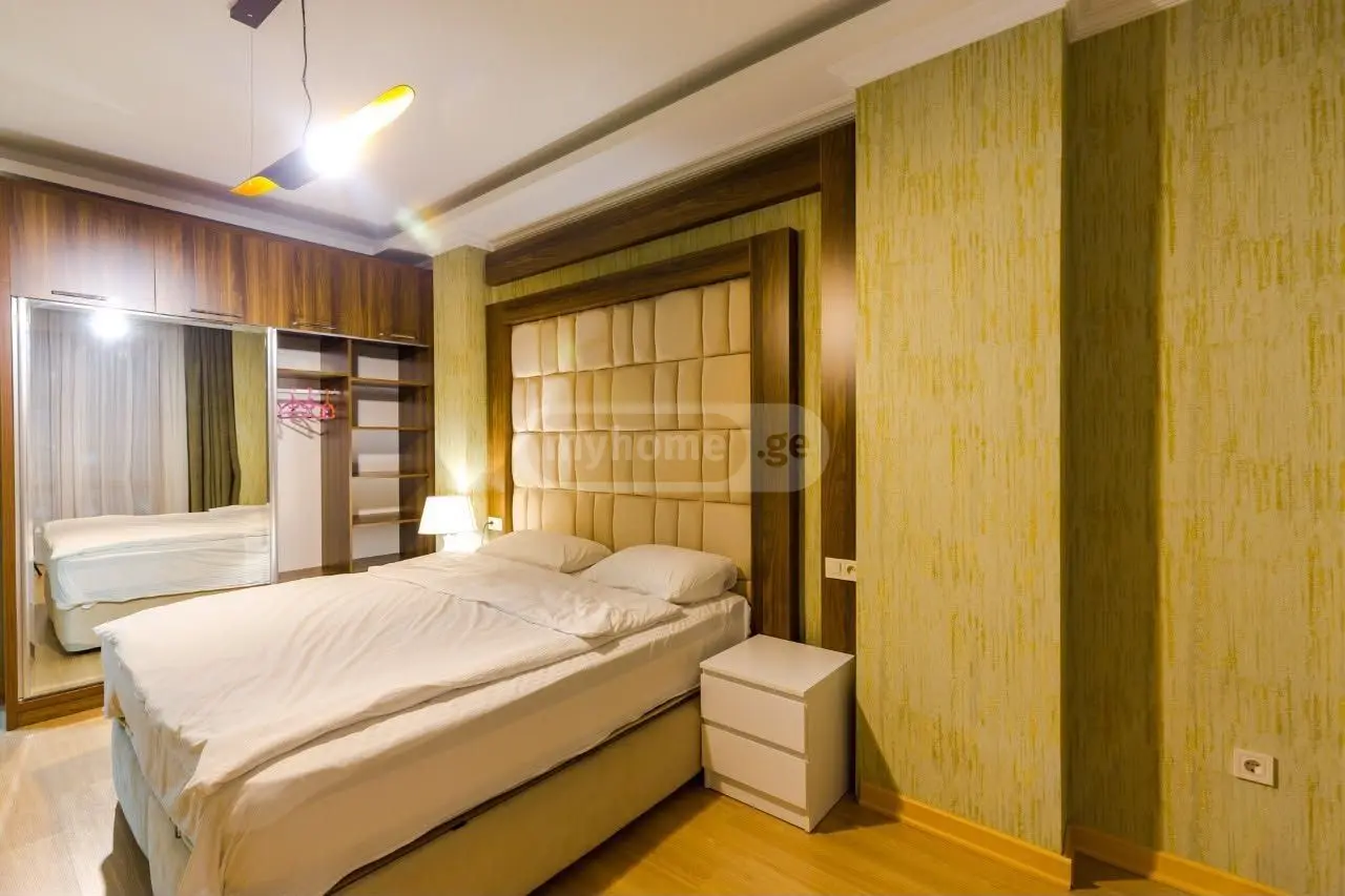 4 Room Apartment For Rent In Old Batumi District, In Batumi view 6
