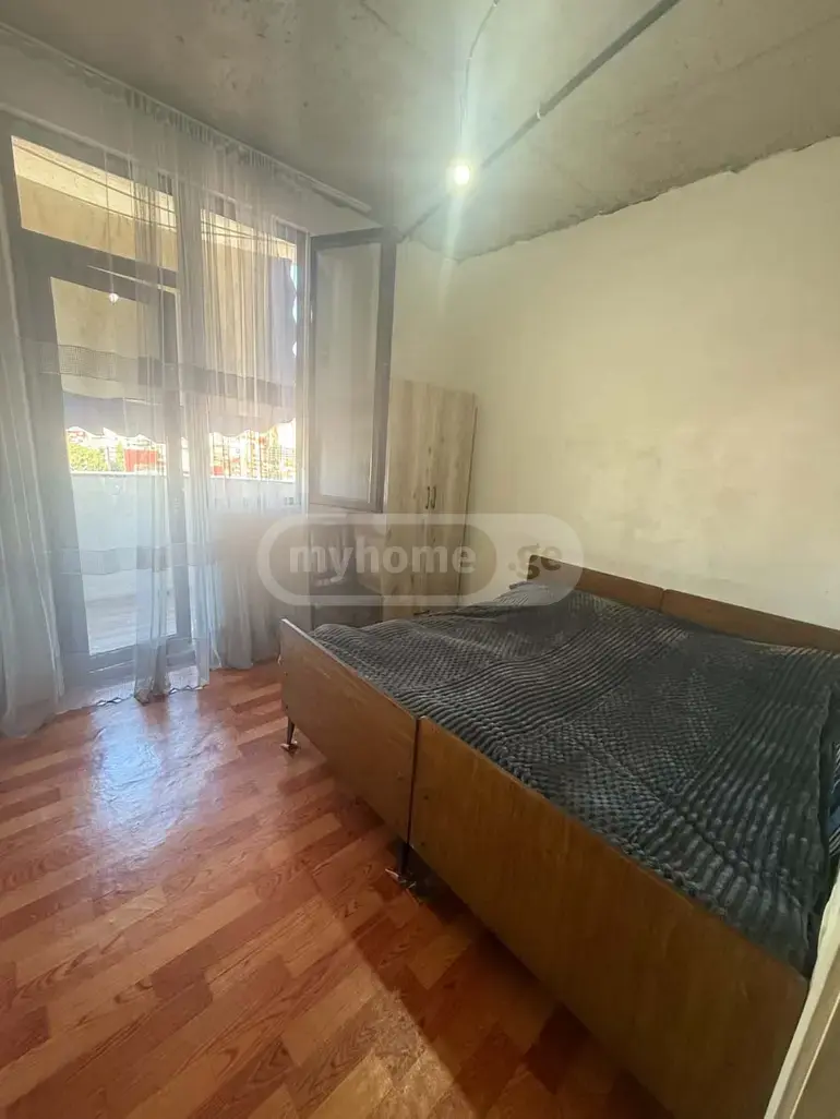 4 Room Apartment For Rent In Kakhabri District, In Batumi view 3
