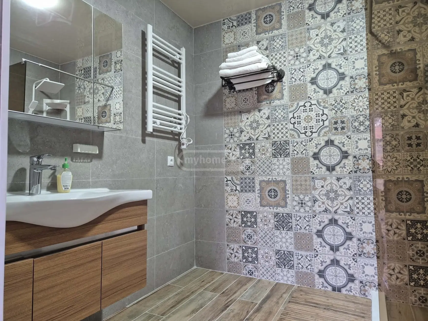 3 Room Apartment For Rent In Old Batumi District, In Batumi view 8