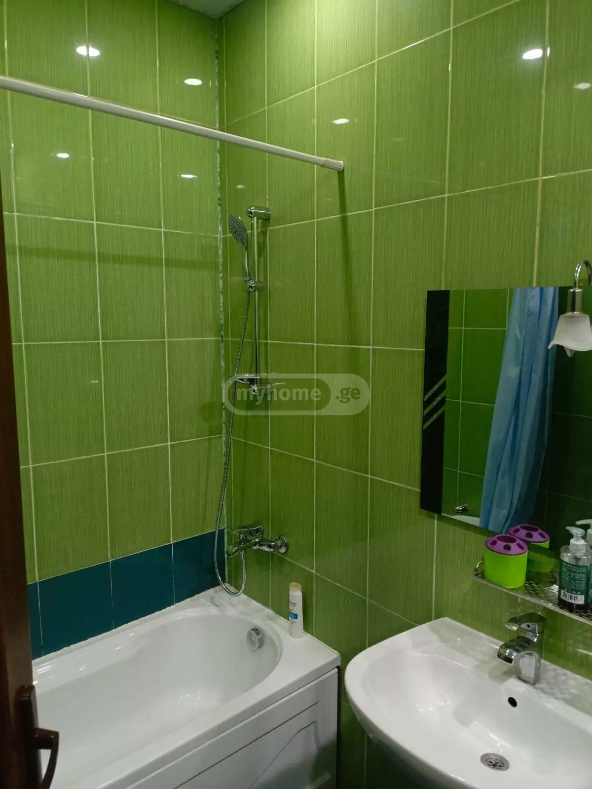 3 Room Apartment For Rent In Old Batumi District, In Batumi view 7