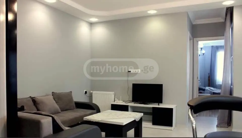 3 Room Apartment For Rent In Old Batumi District, In Batumi view 1