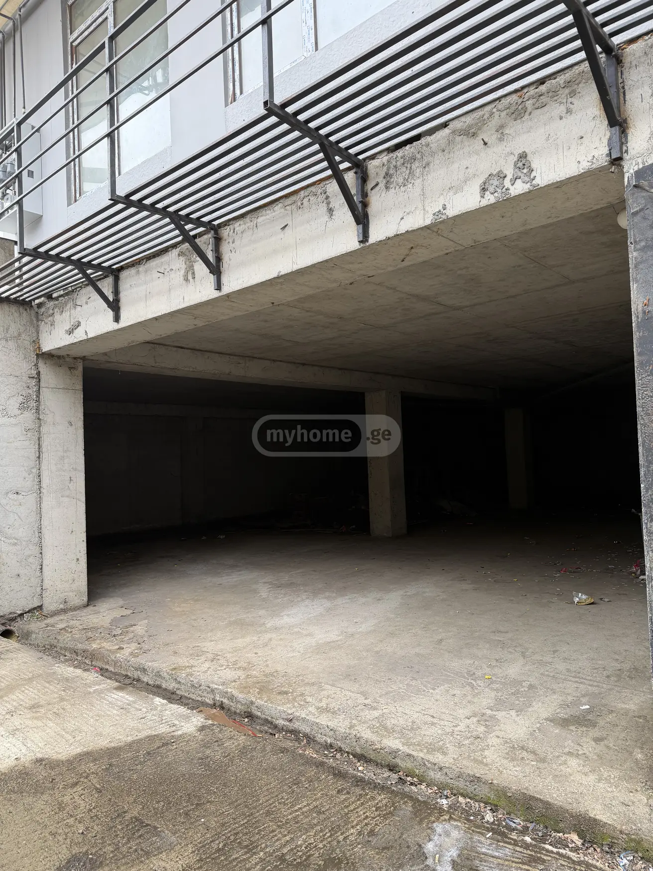 Garage Commercial Area For Sale In Avlabari view 2