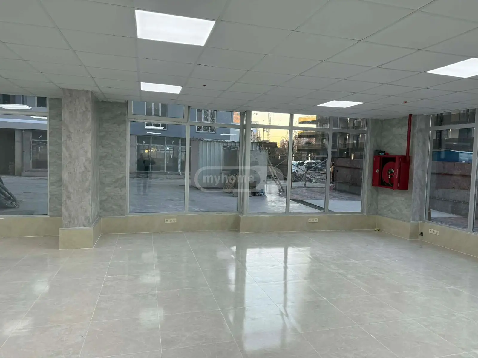 Universal Commercial Area For Rent In Old Batumi District, In Batumi view 8