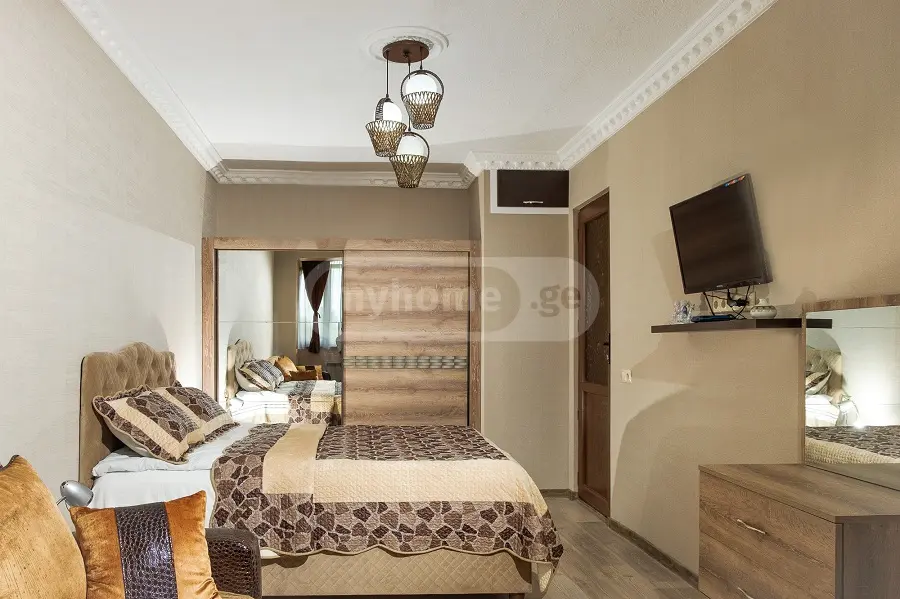 2 Room Apartment For Rent In Old Batumi District, In Batumi view 5