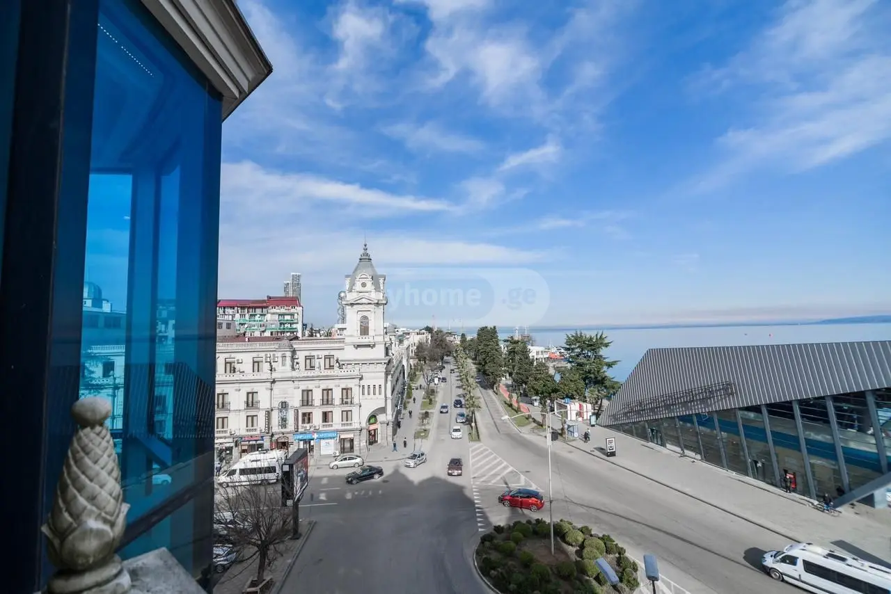 3 Room Apartment For Rent In Old Batumi District, In Batumi view 8