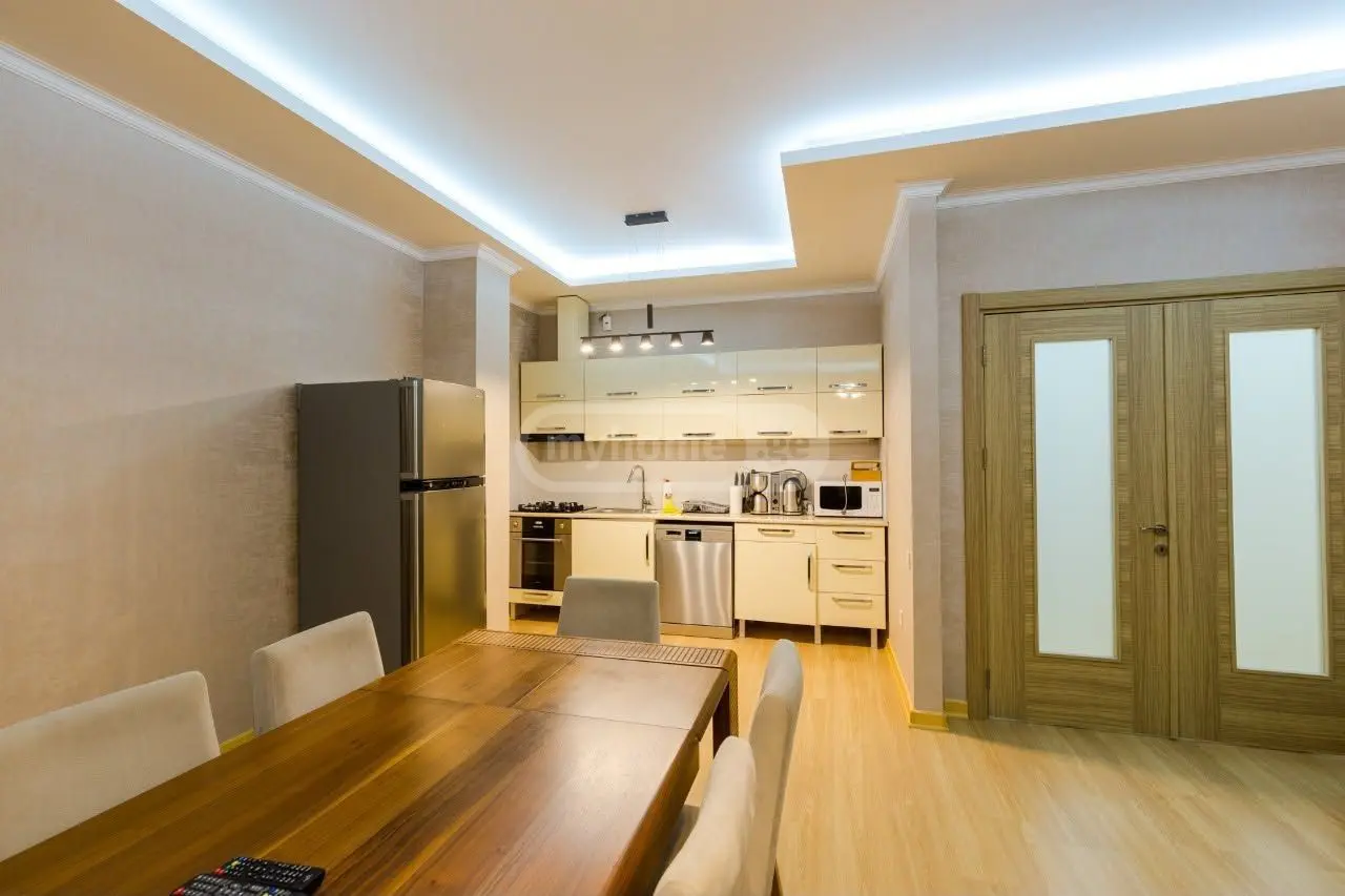 4 Room Apartment For Rent In Old Batumi District, In Batumi view 3