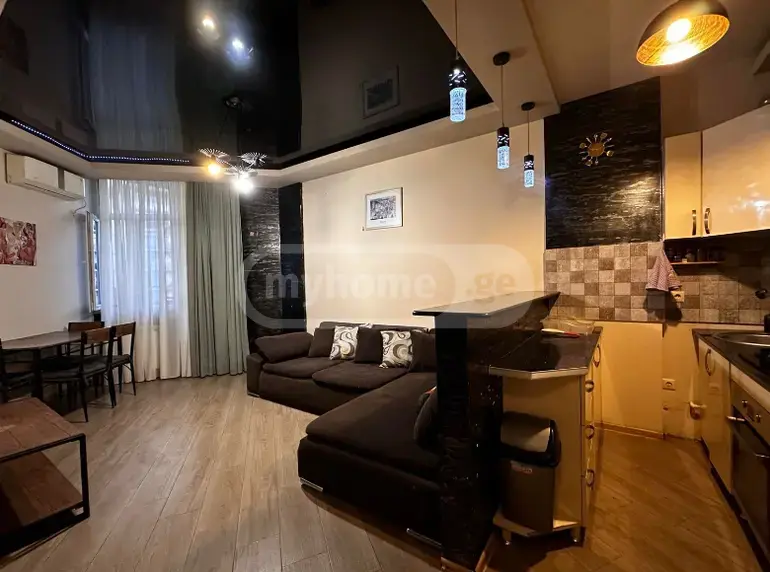2 Room Apartment For Rent In Old Batumi District, In Batumi view 4