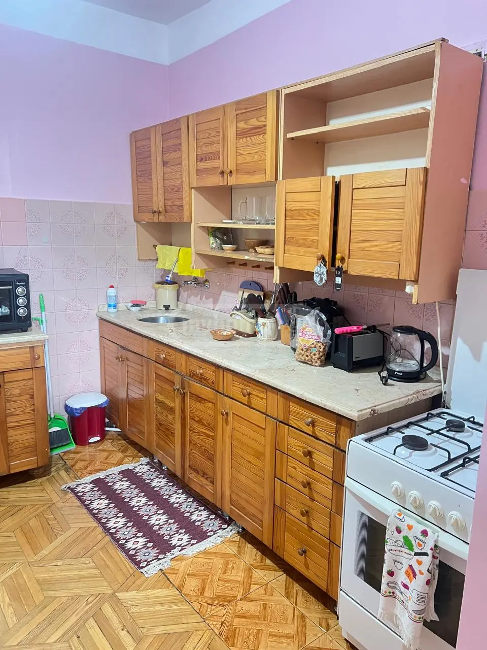 4 Room Apartment For Rent In Old Batumi District, In Batumi view 7