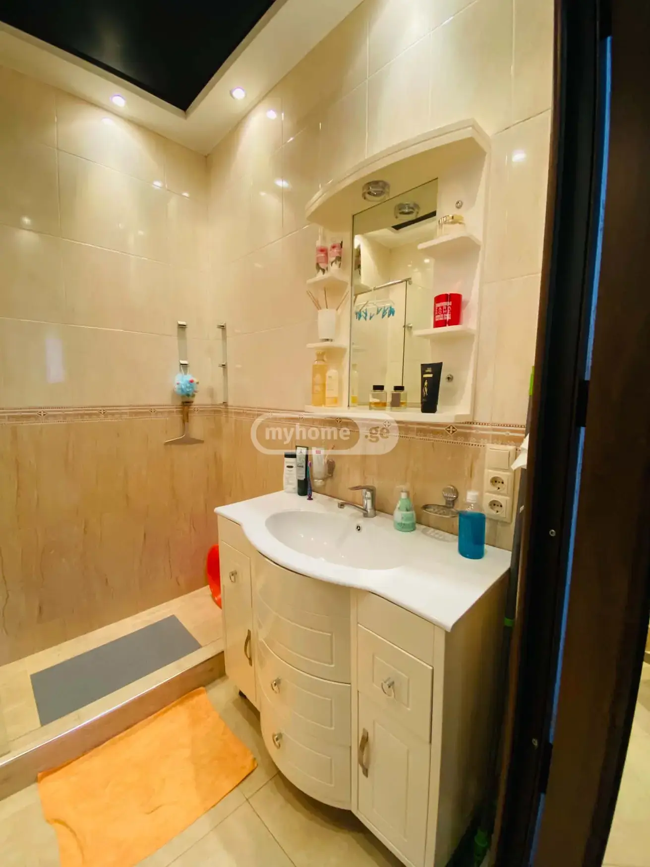 2 Room Apartment For Rent In Old Batumi District, In Batumi view 9