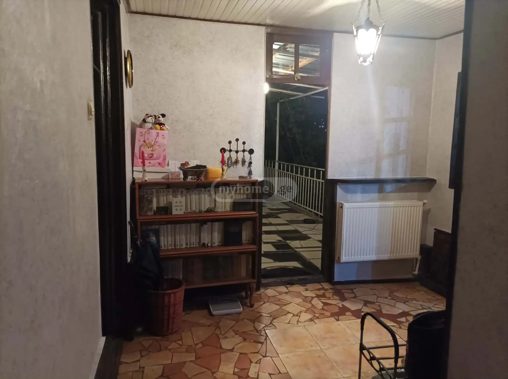 8 Room Private House For Sale view 3