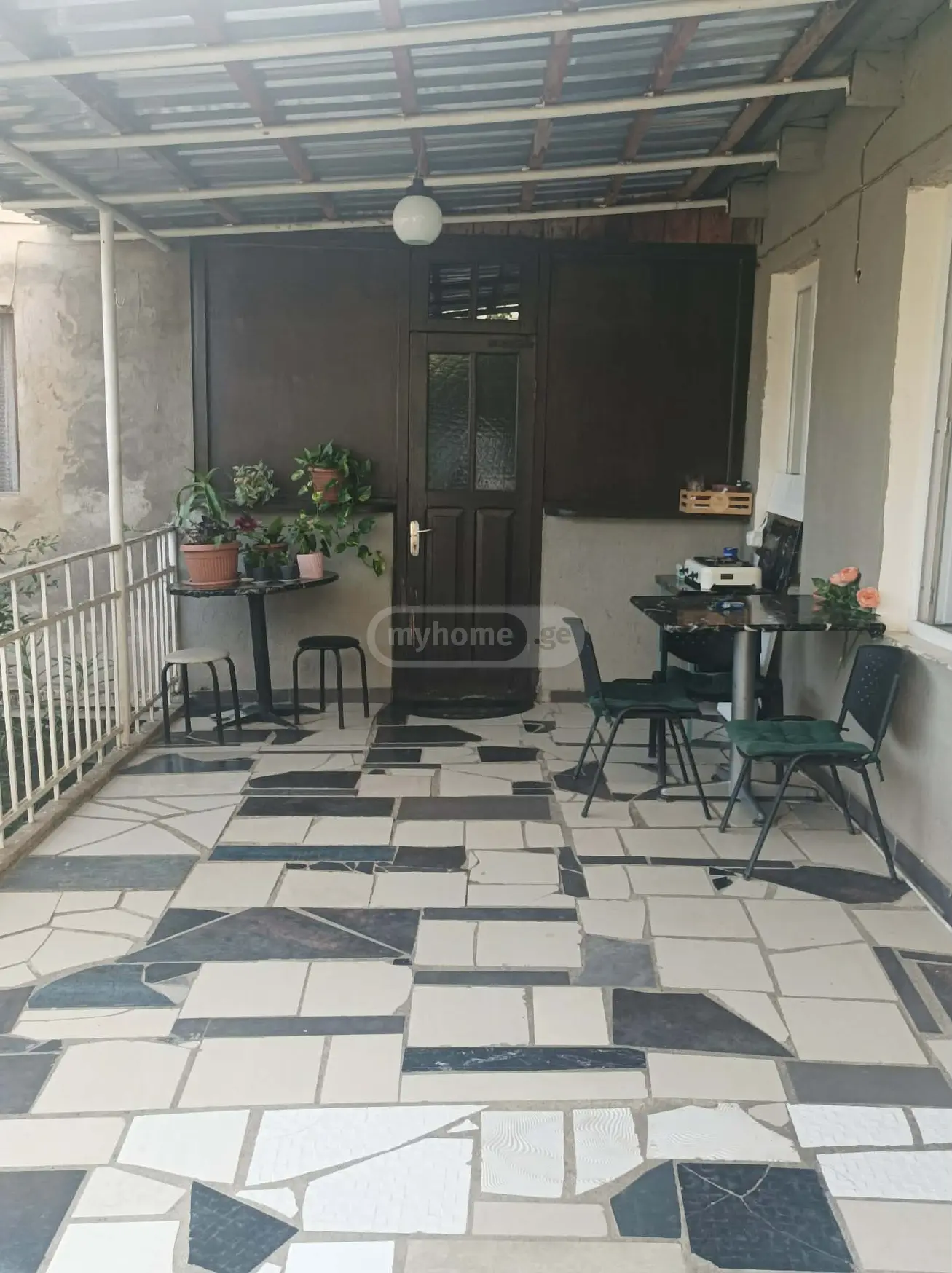 8 Room Private House For Sale view 6