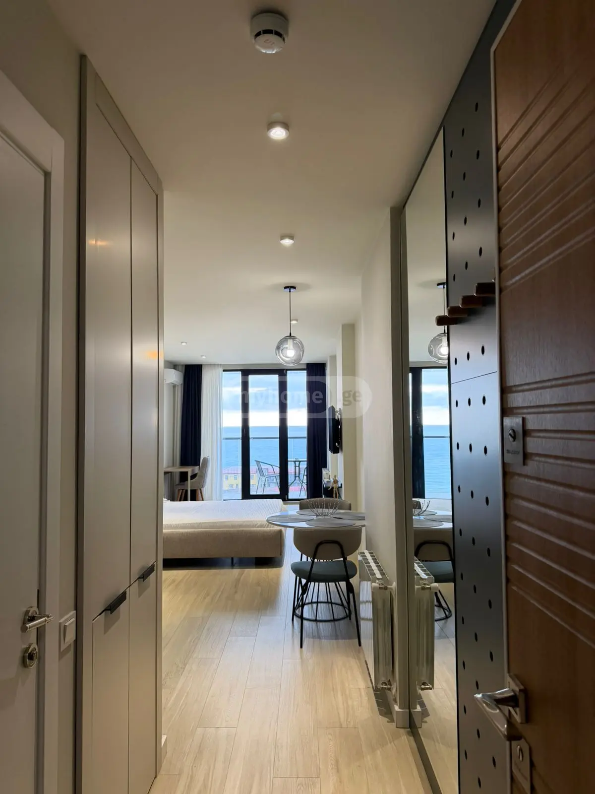 1 Room Apartment For Rent In Old Batumi District, In Batumi view 5