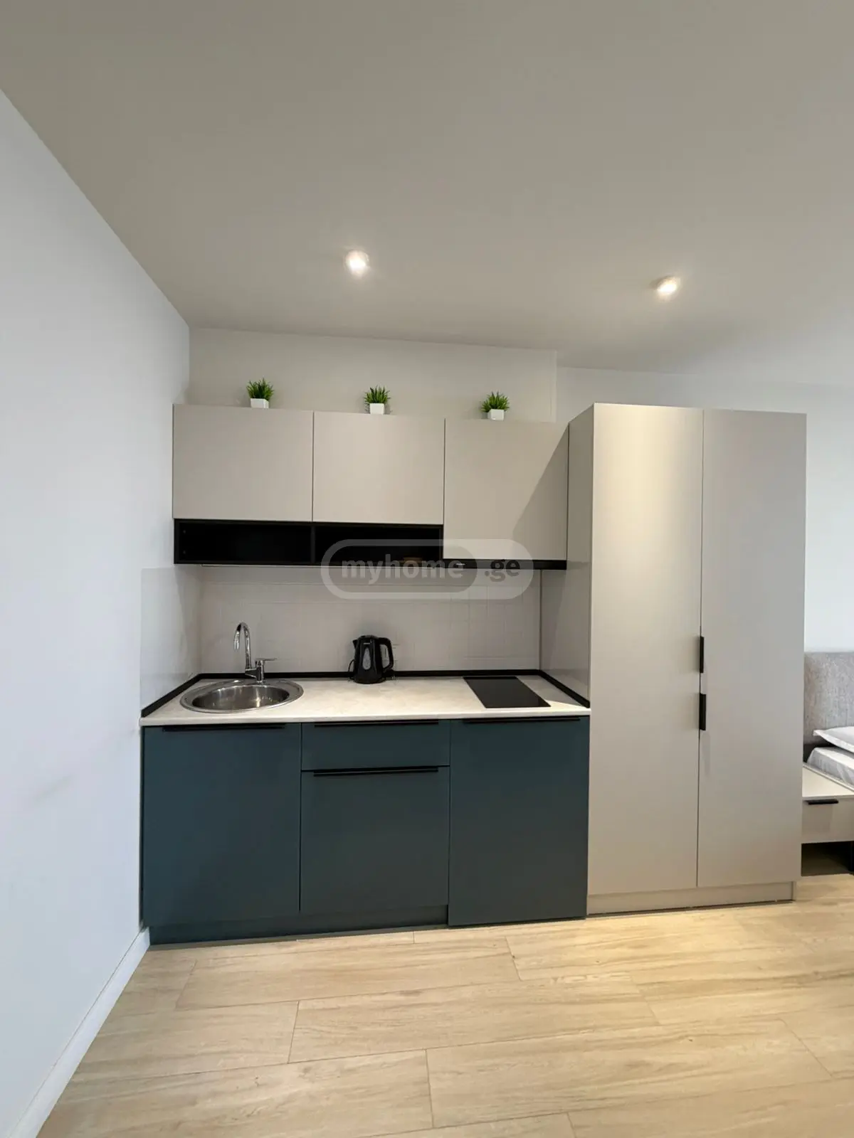1 Room Apartment For Rent In Old Batumi District, In Batumi view 16