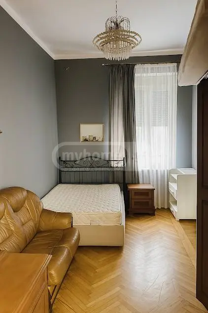 5 Room Apartment For Sale view 4