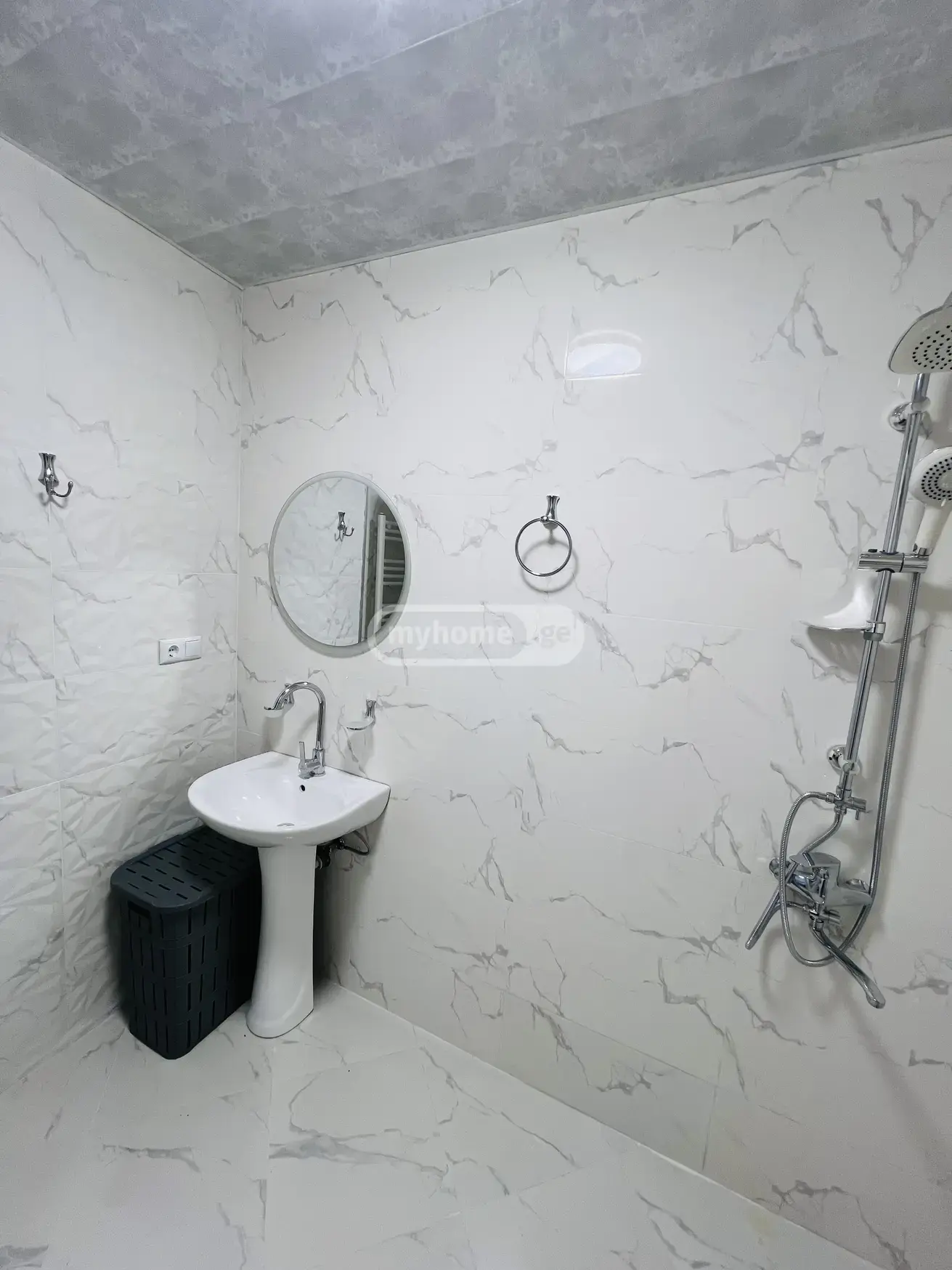 2 Room Apartment For Rent In Kakhabri District, In Batumi view 1