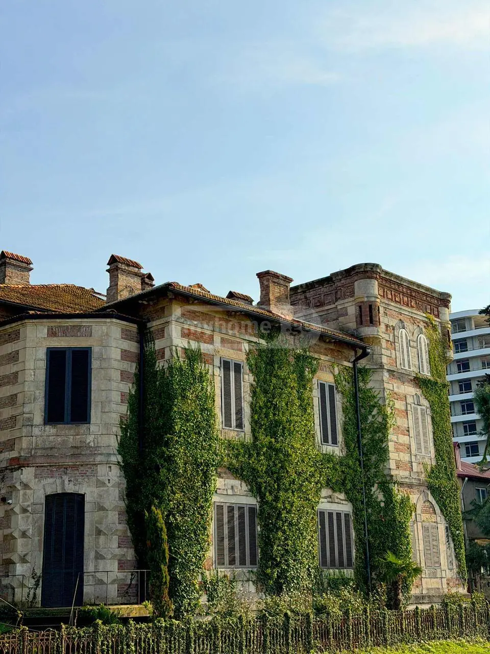 1 Room Apartment For Sale view 2