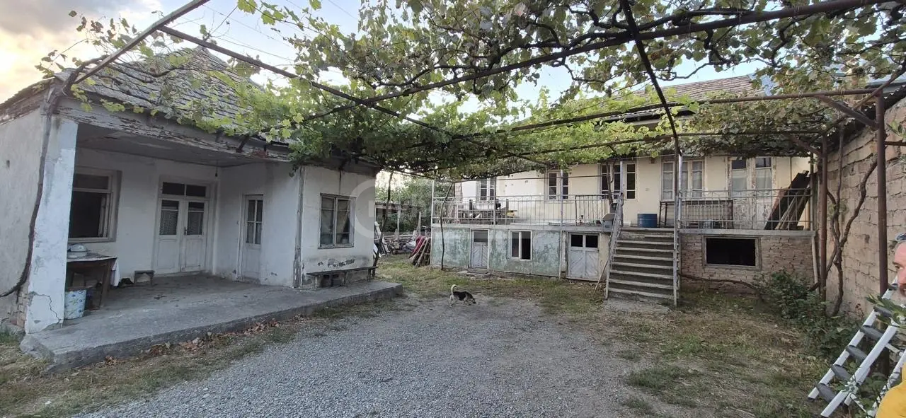 10+ Room Private House For Sale In Akhalkalaki, In Kaspi Municipality view 4