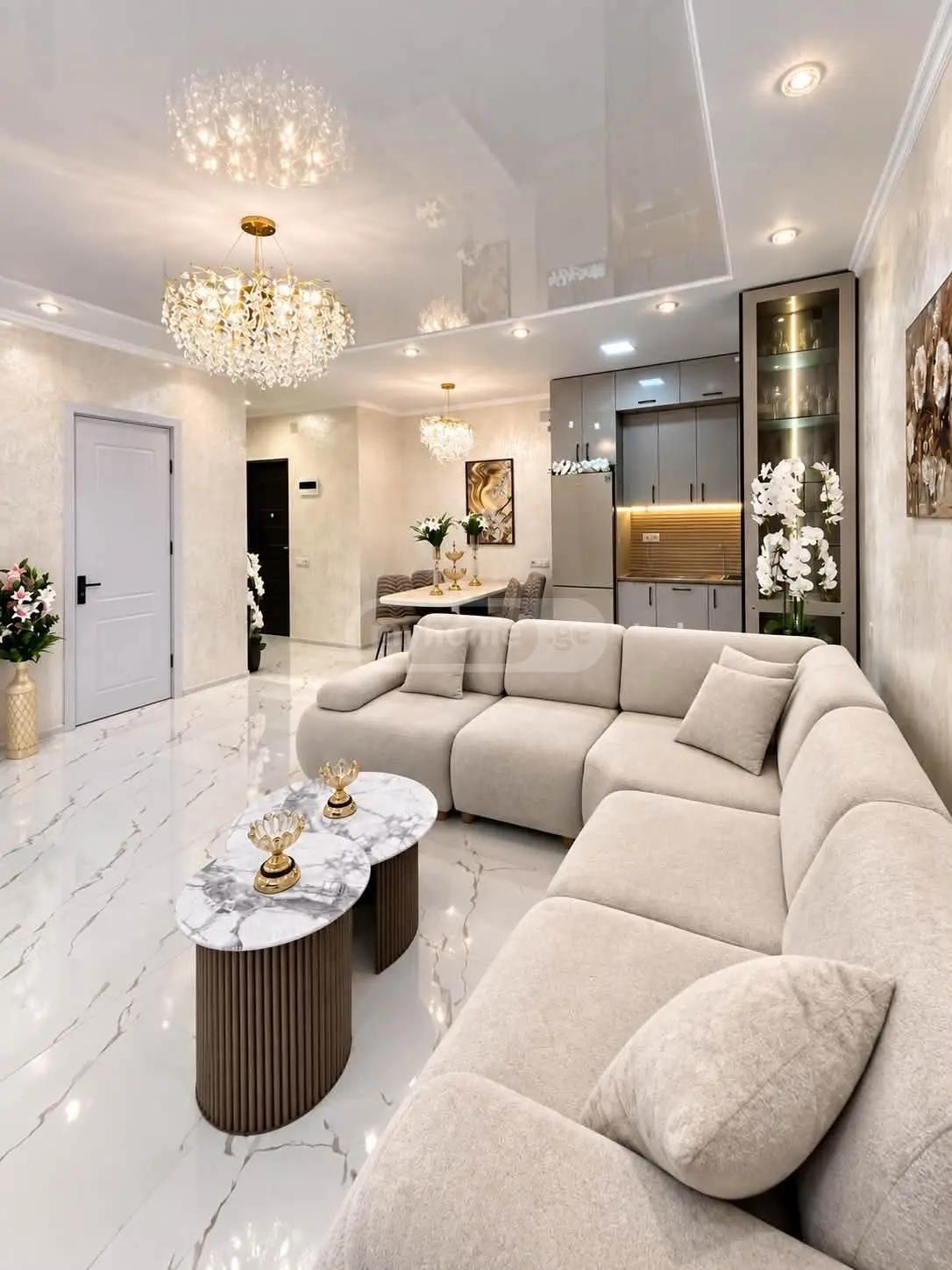 4 Room Apartment For Sale view 2